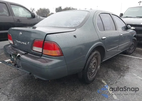 1998 Nissan Maxima Gle/Gxe/Se z USA, uszkodzony, nr VIN JN1CA21D0WT603080